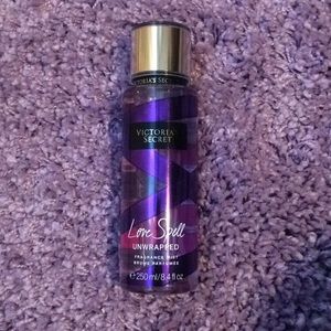 VS  2017 holiday edition body mist